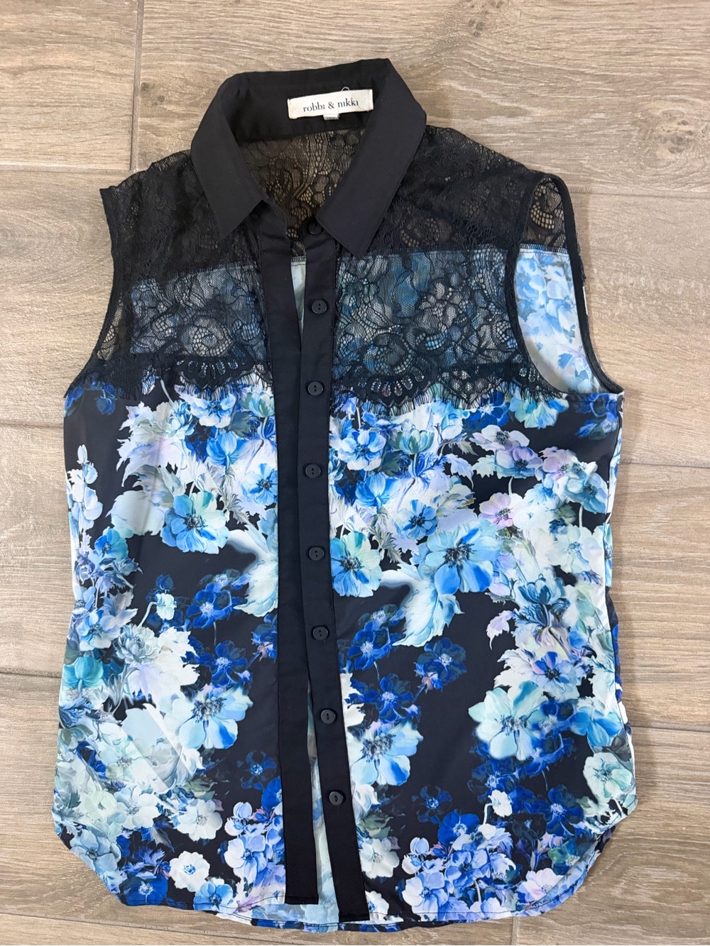 Robbie & Nikki Black Floral Lace Button-Down Sleeveless Top